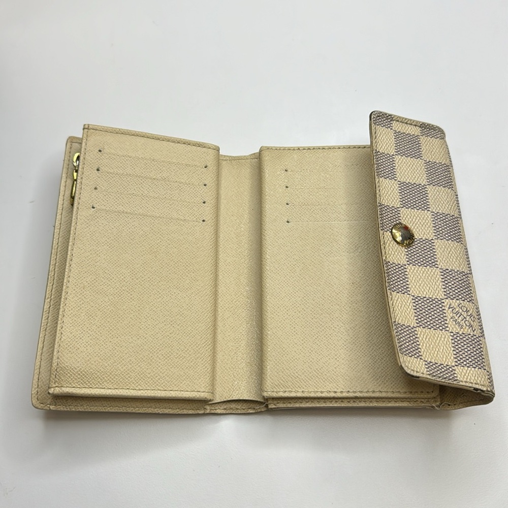 10889 Louis Vuitton Damier Azur wallet Vintage Rare cards and photo - Picture 2 of 16